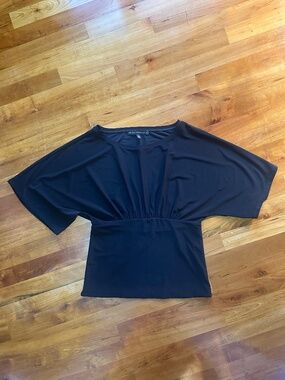 White House Black Market black top, size small
